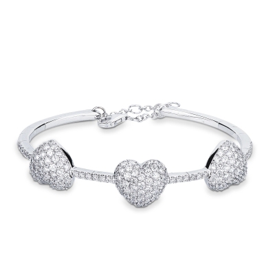 750 white gold spring bracelet with 3 hearts in diamonds