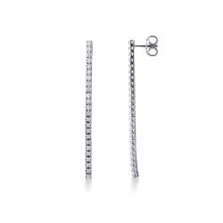 18k white gold bar stud earrings with round cut diamonds