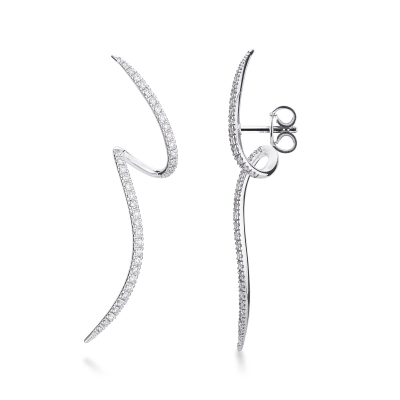 750 White Gold and Diamonds Drop Earrings
