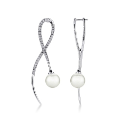 18k white gold fancy geometric earrings with pearls and diamonds