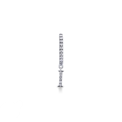 I letter drop earring in white gold and diamonds