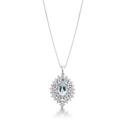 Necklace with pendant, central aquamarine and round cut diamonds