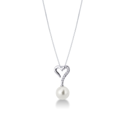 Necklace in 18k white gold with heart shaped pendant with pearl and diamonds