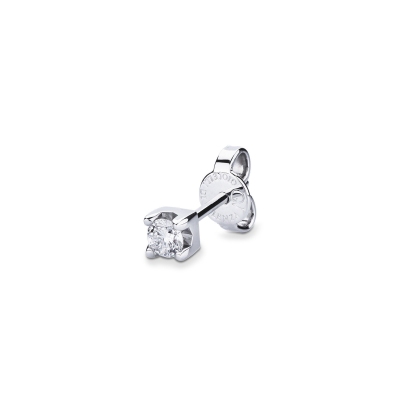 18k white gold single stud earring with diamond