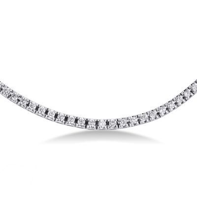 Tennis chain in 18k white gold with round cut diamonds