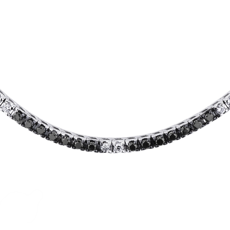 Black and white diamond tennis necklace in 18k white gold Black and white diamond tennis necklace in 18k white gold