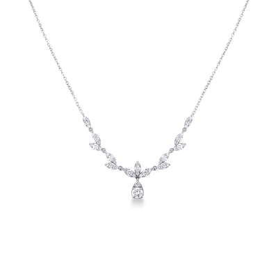 18k white gold necklace design pendant in diamonds