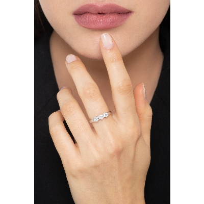 Trilogy Ring 18k White Gold with Diamonds 0,75 ct 