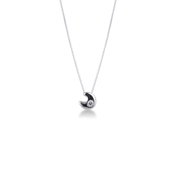 18k white gold little moon pendant with diamond
