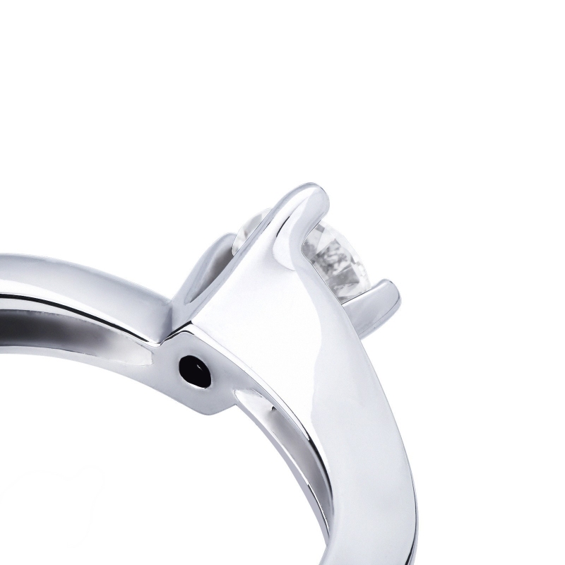 18k white gold Solitaire ring Valentino Model with 0,40 ct diamond 18k white gold Solitaire ring Valentino Model with 0,40 ct diamond