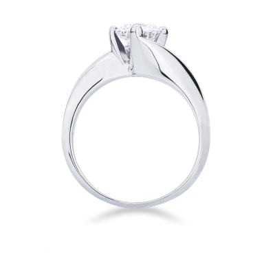 Solitaire Valentino Model in white gold 18k with a 0,90 ct diamond 