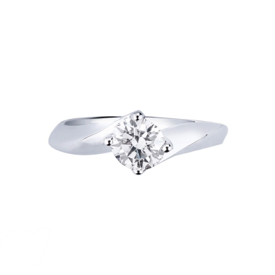Solitaire Valentino Model in white gold 18k with a 0,90 ct diamond 