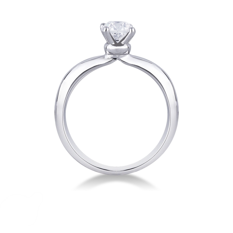 4 claw white gold 18k solitaire diamond ring 0,70 ct  4 claw white gold 18k solitaire diamond ring 0,70 ct