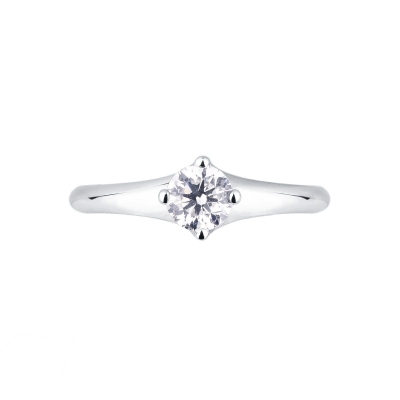4 claw white gold 18k solitaire diamond ring 0,50