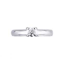 4 claw solitaire ring with a 0,20 ct diamond 2