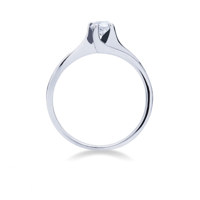 750 white gold 4 claw solitaire ring with a 0,30ct diamond