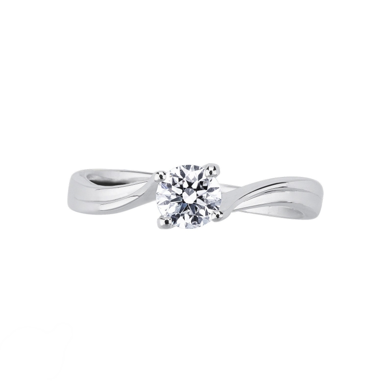 White gold 18k Solitaire ring with a diamond 0,50 ct White gold 18k Solitaire ring with a diamond 0,50 ct