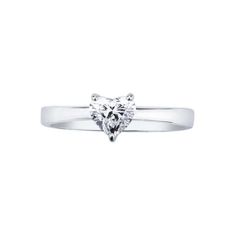 Ring with diamond emerald cut 0.70 ct GIA in white gold 18k  Ring with diamond emerald cut 0.70 ct GIA in white gold 18k