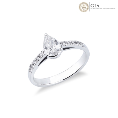 Pear solitaire ring in white gold 18k with diamonds