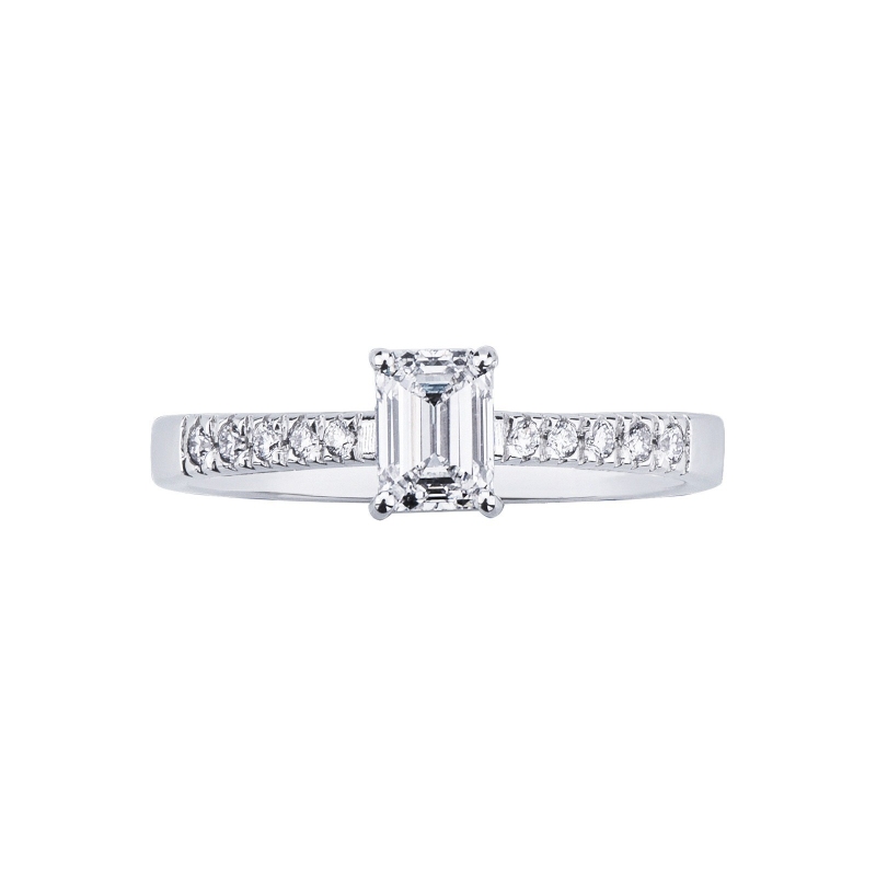 Engagement ring with diamond emerald cut 0.70 ct GIA in 18k white gold Engagement ring with diamond emerald cut 0.70 ct GIA in 18k white gold