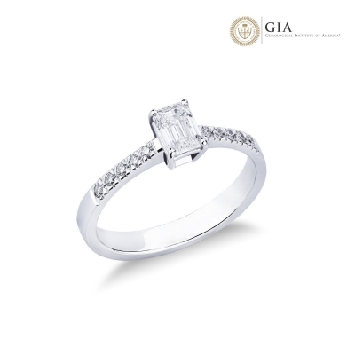 Engagement ring with diamond emerald cut 0.70 ct GIA in 18k white gold