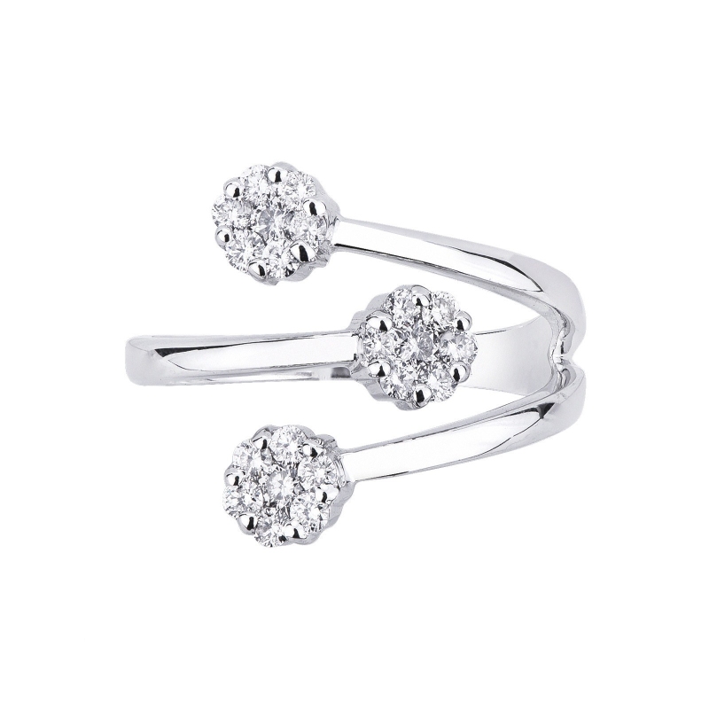 White gold 18k trilogy type ring with diamonds  White gold 18k trilogy type ring with diamonds