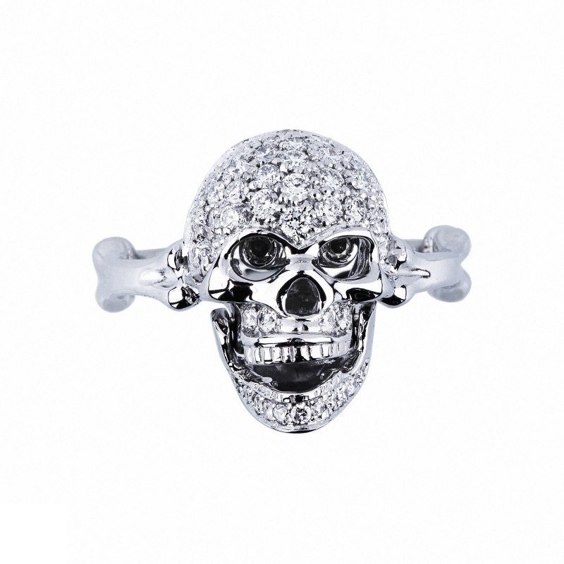 White gold 18k skull ring with black and white diamonds White gold 18k skull ring with black and white diamonds