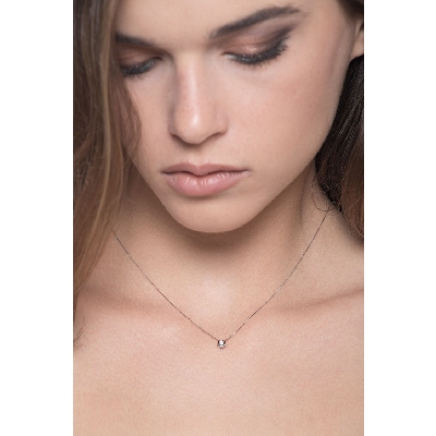 18k white gold big solitaire necklace with diamond