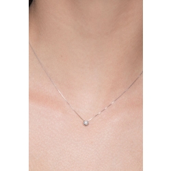 18k white gold big solitaire necklace with diamond 2