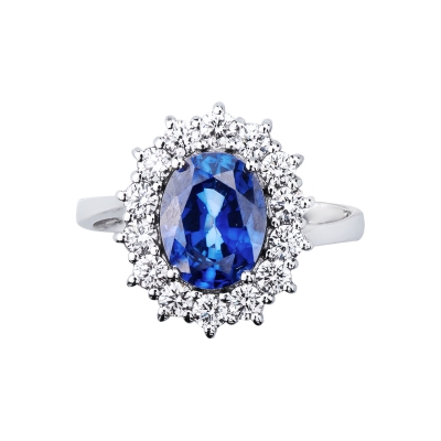 18k white gold ring with oval blue sapphire and diamonds
