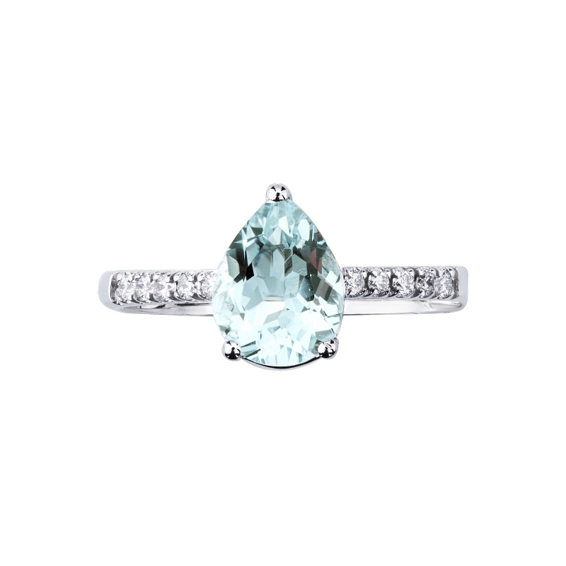 750 white gold ring with diamonds and aquamarine 750 white gold ring with diamonds and aquamarine