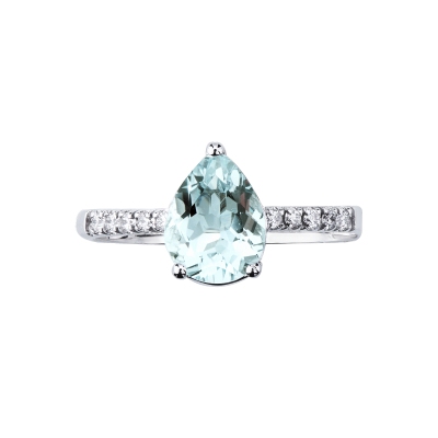 750 white gold ring with diamonds and aquamarine