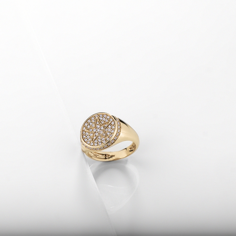 Pinky ring in yellow gold 750 with diamonds