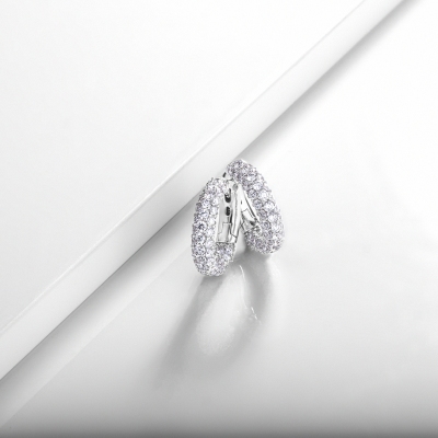 White gold 18k hoop earrings with diamonds