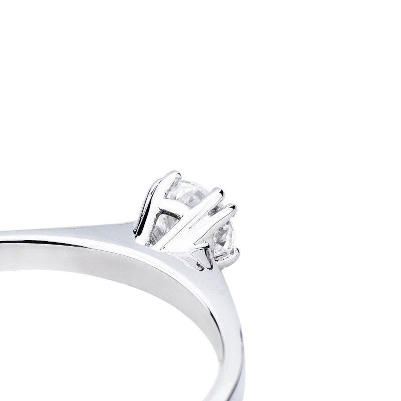 18k white gold 8 prong setting solitaire ring with diamond 0,30 ct 18k white gold 8 prong setting solitaire ring with diamond 0,30 ct