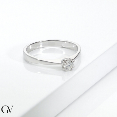 Solitaire Ring in white gold 18k linear design, 0,20 ct
