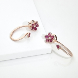 Design flower ruby and diamonds earrings in rose gold 18k 2