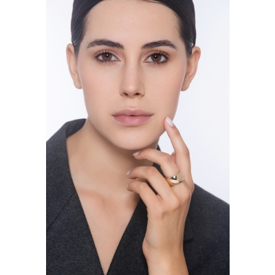 Band ring in 18k yellow gold