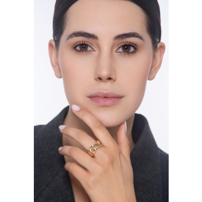 Waves ring in 18K yellow gold