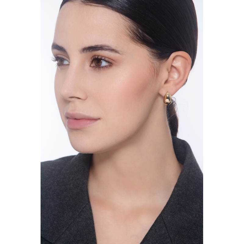 750 yellow gold drop glossy earrings 750 yellow gold drop glossy earrings