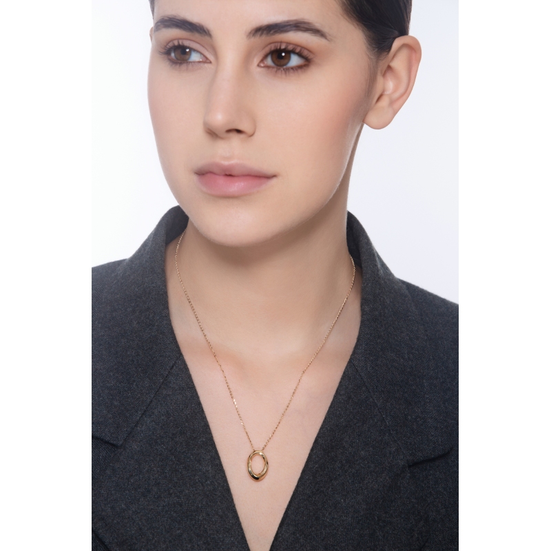18k yellow gold necklace with oval pendant