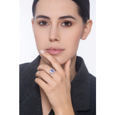 18k white gold double halo diamond and tanzanite ring