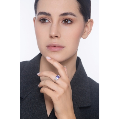 18k white gold tanzanite and diamonds ring