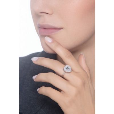 Aquamarine and diamonds ring in white gold 750