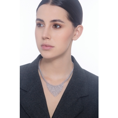 Triangle necklace in white gold 18k with diamonds