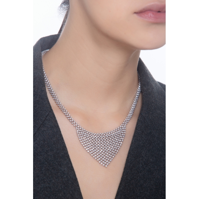 Triangle necklace in white gold 18k with diamonds Triangle necklace in white gold 18k with diamonds