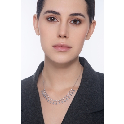 Design aquamarine and diamonds necklace