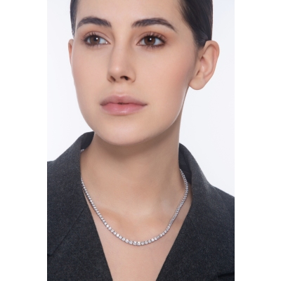 Diamond tennis necklace in 18kt white gold