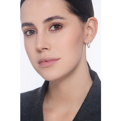 Hoop earrings in white gold 750 with diamonds