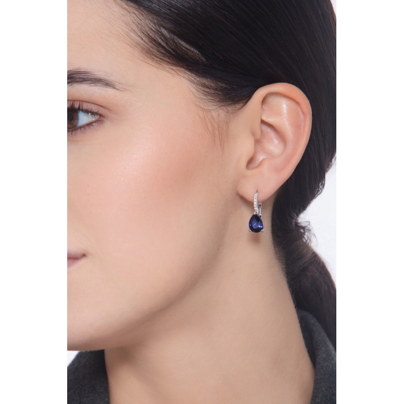 Diamond and blue sapphires pear cut earrings in white gold 18k